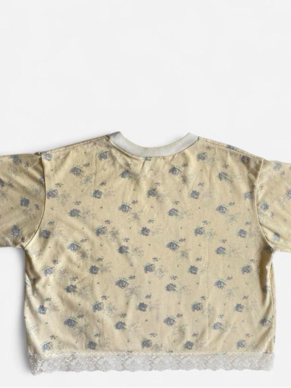 Vintage pale yellow boxy floral tee - Picture 3 of 10